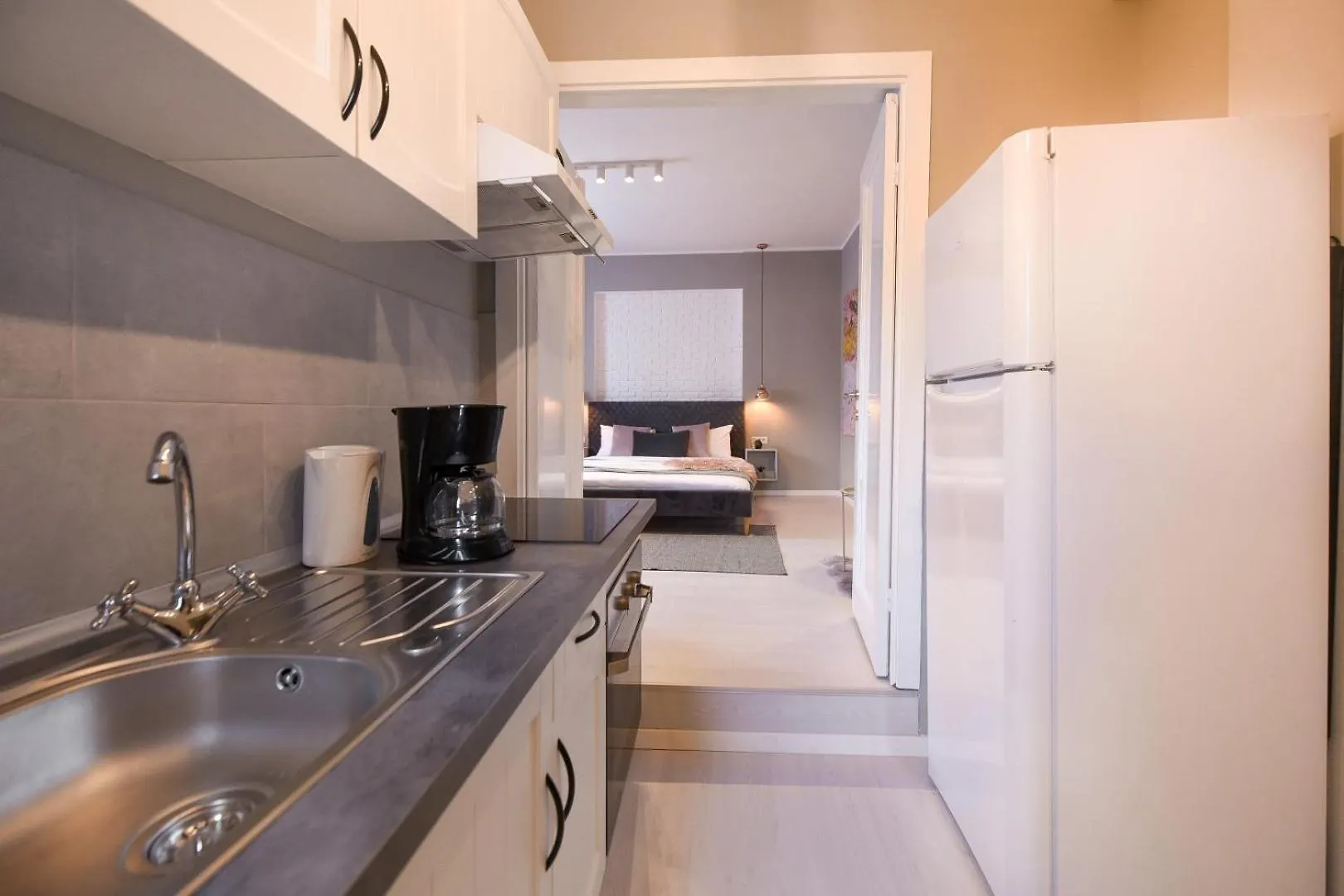 Piata Romana Modern Studio Bucharest Apartment