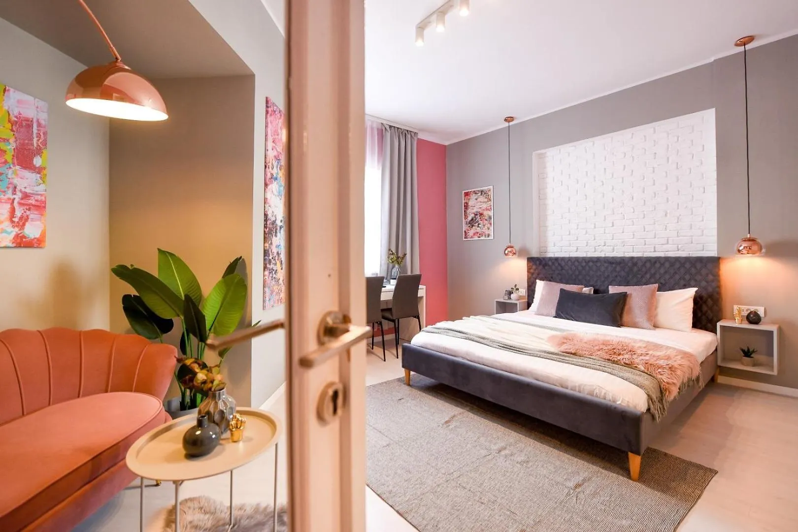Piata Romana Modern Studio Bucharest