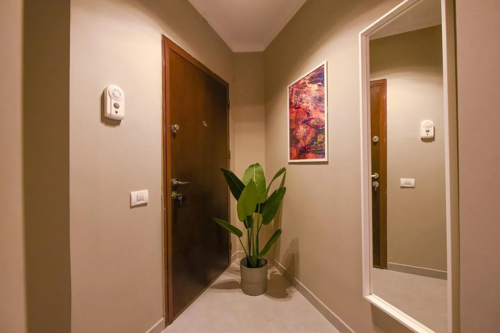 Piata Romana Modern Studio Bucharest 0*,  Romania